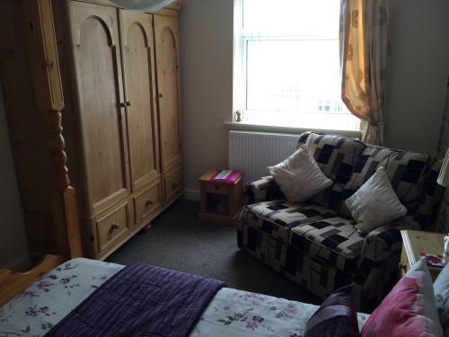 Bed & Breakfast Number 42