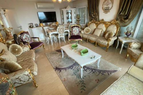 Alanya Bektas Luxury 5+2 Private Swimmingpol Villa