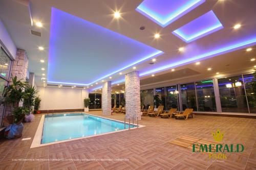 Apartamento Emerald Park Lux