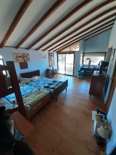 Amplia Casa Familiar. Algarrobo. El Canelo