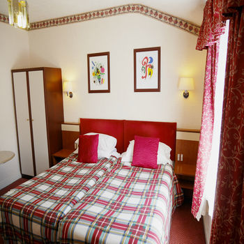 Hostal Holmsdale Hotel
