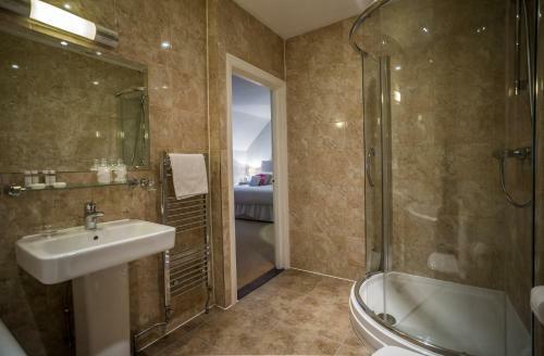 The Casa Hotel And Marco Pierre White Restaurant - Camberley West