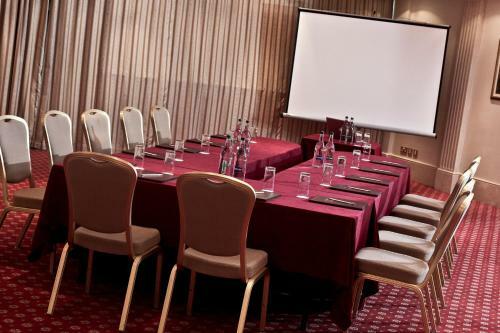 The Casa Hotel And Marco Pierre White Restaurant - Camberley West