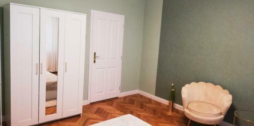 New Oldtown Apartment Near St Martin Cathedral
