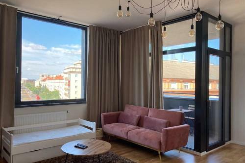 Modern 2-room Apartment In The City Center