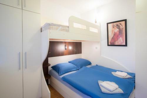 Apartments Agenija