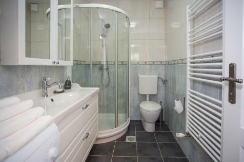 Apartments Erman