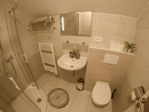 Jaka Apartments