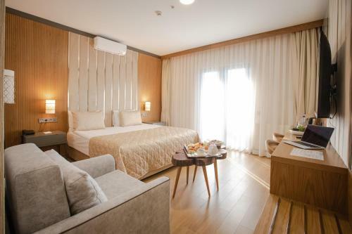 Bah�elievler Hotels