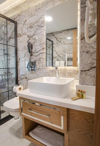 Bah�elievler Hotels