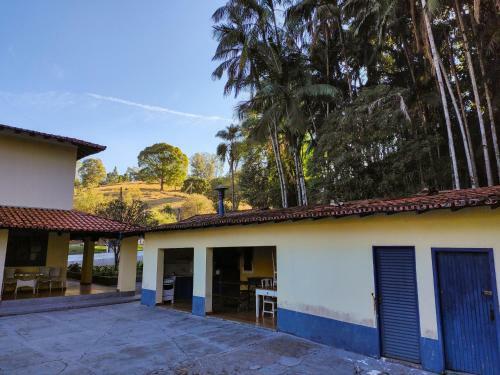 Ch�cara Na Divisa Sp/mg C/ Lago, Piscina E Bosque