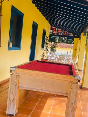 Ch�cara Na Divisa Sp/mg C/ Lago, Piscina E Bosque