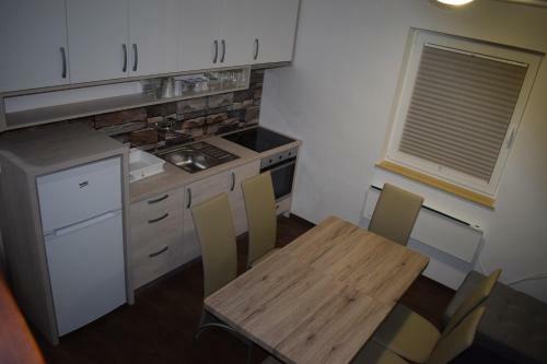 Apartamentos Borovnica ?ate?