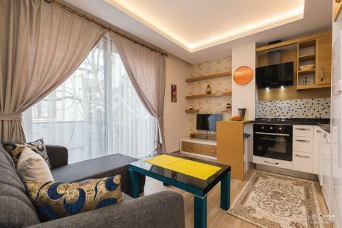 Apartamento �nalo?lu Suites