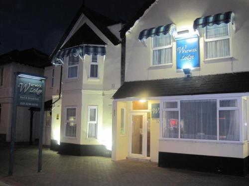 Hostal Warwick Lodge