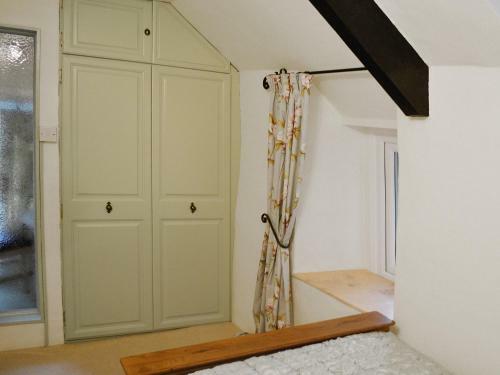 Folly Cottage