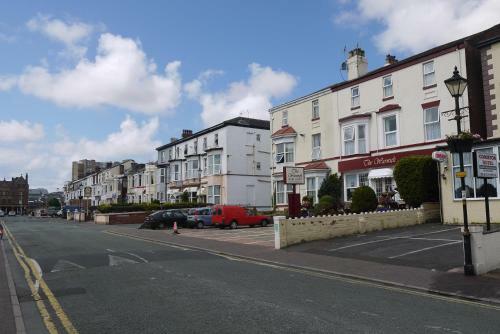Hostal The Warwick Southport