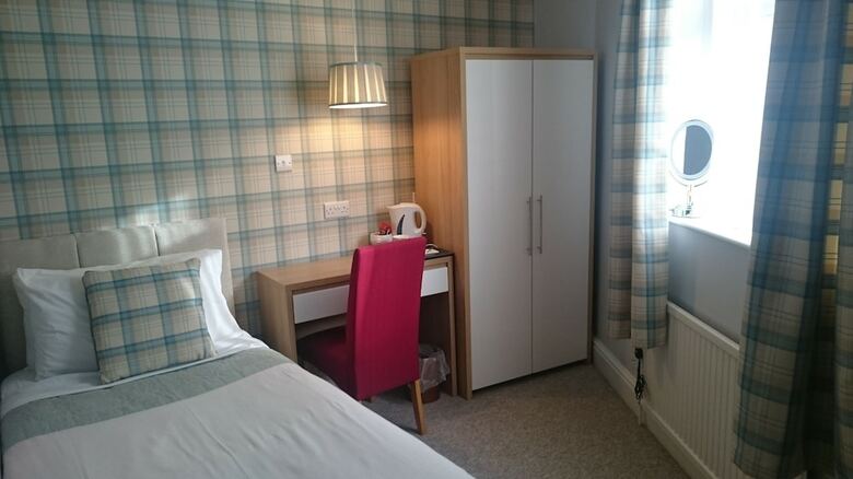 Dukes Folly Hotel