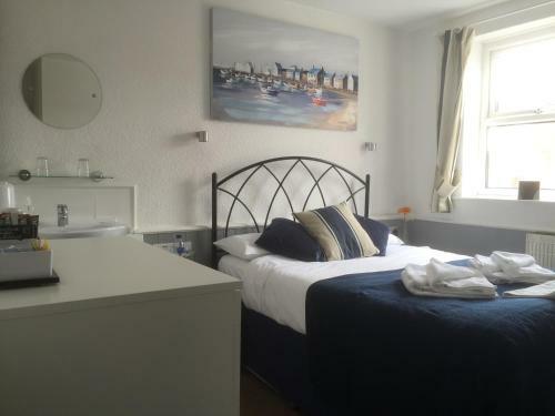 Hostal Andora Guest House