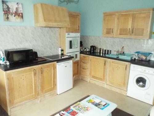 Hostal Andora Guest House