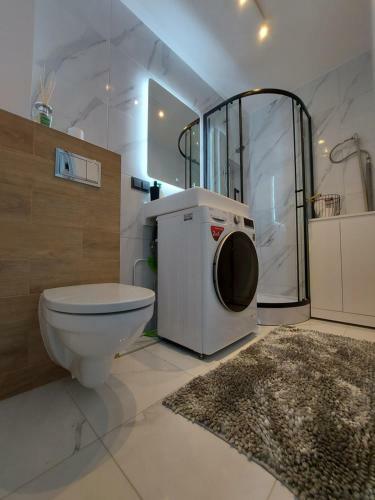 2 Bedrooms Apartment, City Center, With Balconies
