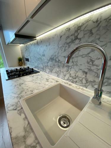 2 Bedrooms Apartment, City Center, With Balconies