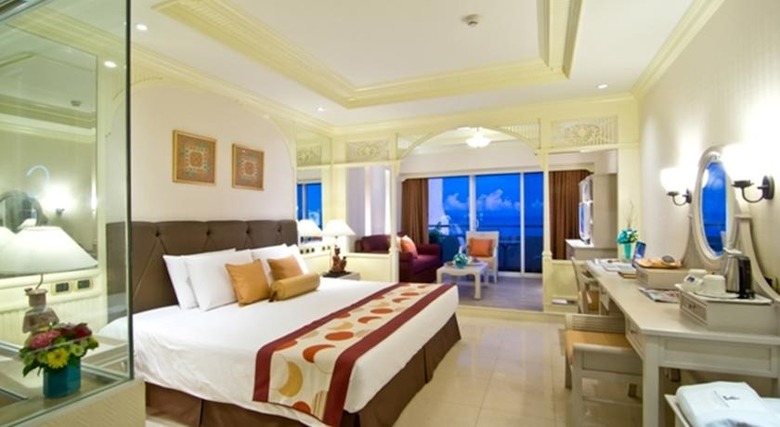 Royal Cliff Beach Hotel