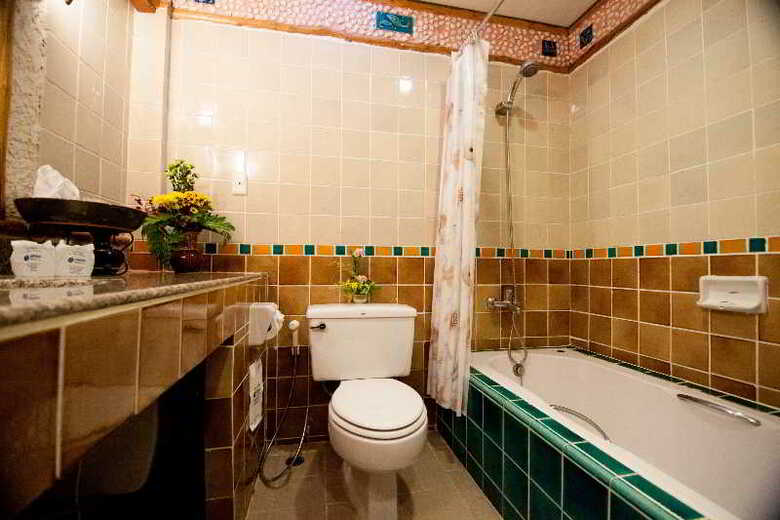 Hotel Chaba Cabana Beach Resort