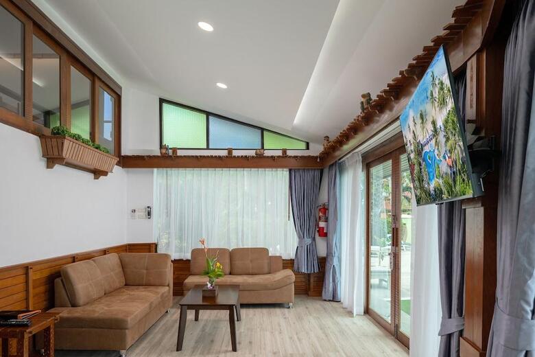 Hotel Chaba Cabana Beach Resort
