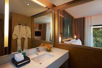 Hotel Amari Palm Reef Resort