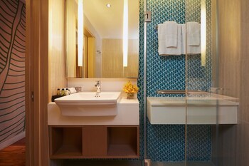 Hotel Amari Palm Reef Resort