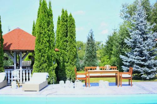Marie Chalet