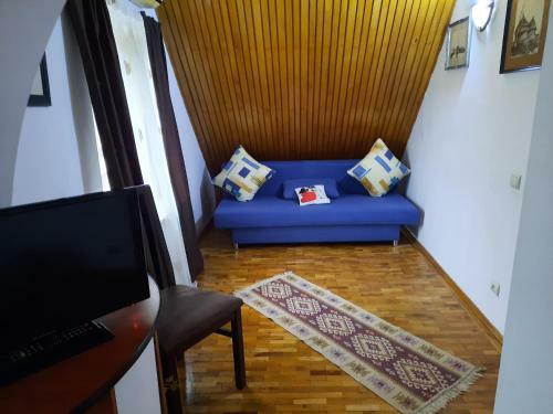 Hostal Lis House