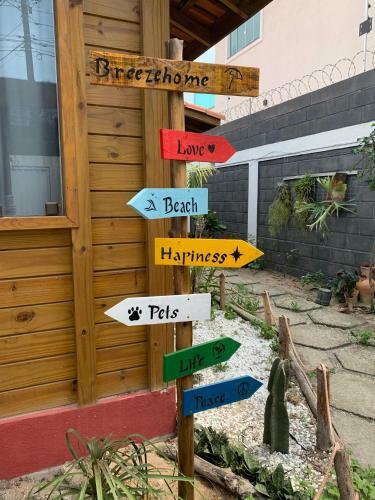 Hostel Breezehome