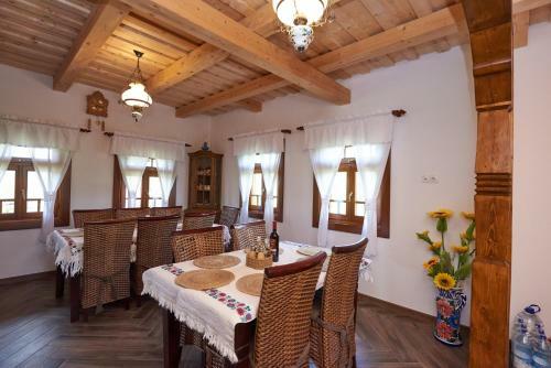 Hostal Pensiunea Agroturistica Casa Pribegilor