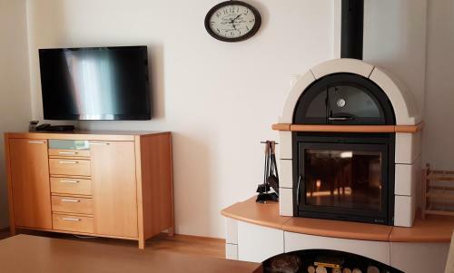 Mountain Peaks Apartment With Sauna