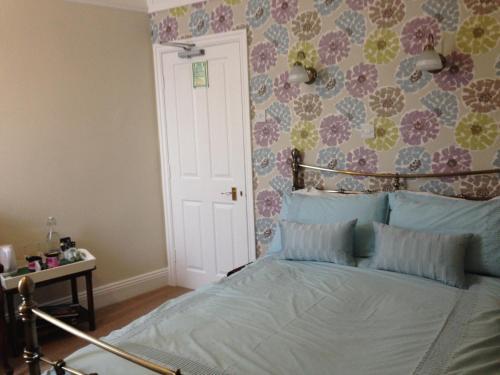 Hostal Bowen House