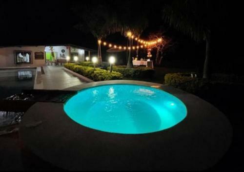 Glamping Para Parejas Con Jacuzzi En Caldas