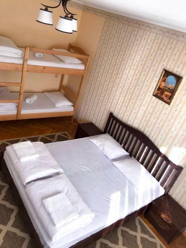 Pelican Guest House & Hostel