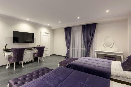 Hotel Grand Royal