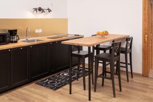Hirscher Apartments