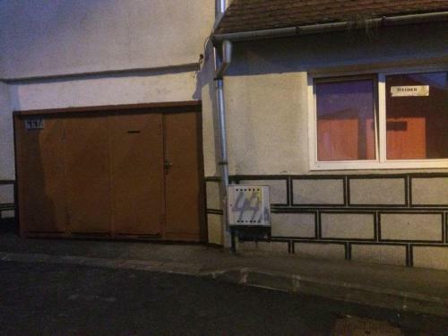 Bed & Breakfast Camera Cu Baie Si Curte-centru Istoric