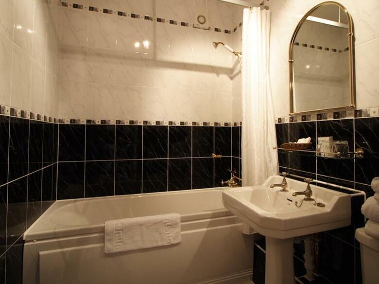Stanton House Hotel