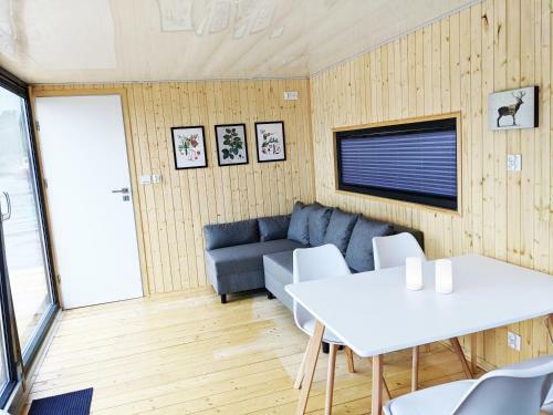 Schwimmendes Haus, Freier Blick Aufs Tolle Wasser