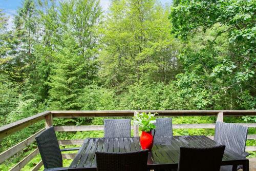 Modernly Furnished Cottage
