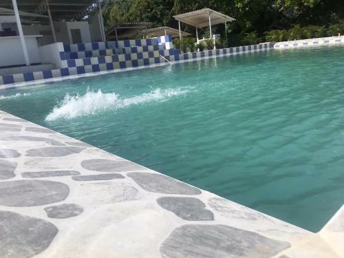 Casa Campestre En Valle Del Carmen Piscina Compartida