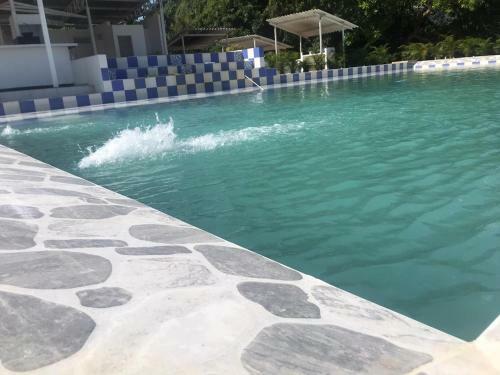 Casa Campestre En Valle Del Carmen Piscina Compartida