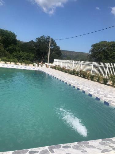 Casa Campestre En Valle Del Carmen Piscina Compartida