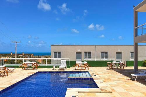 Excelente Tr�plex Em Porto Das Dunas Por Carpediem