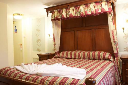 The Kings Arms And Royal Hotel, Godalming, Surrey